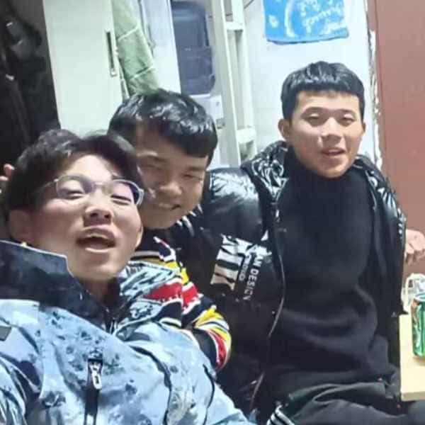 河南27岁单身帅哥真诚找对象-辽源征婚相亲网