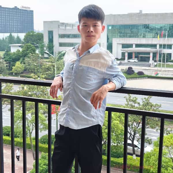 湖南28岁单身帅哥真诚找对象-辽源征婚相亲网