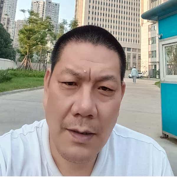 湖北45岁单身帅哥真诚找对象-辽源征婚相亲网